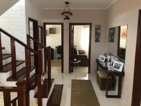 Imagem Sobrado com 4 Quartos à Venda, 264 m² em Arujá 5 - Arujá Imagem Sobrado com 4 Quartos à Venda, 264 m² em Arujá 5 - Arujá