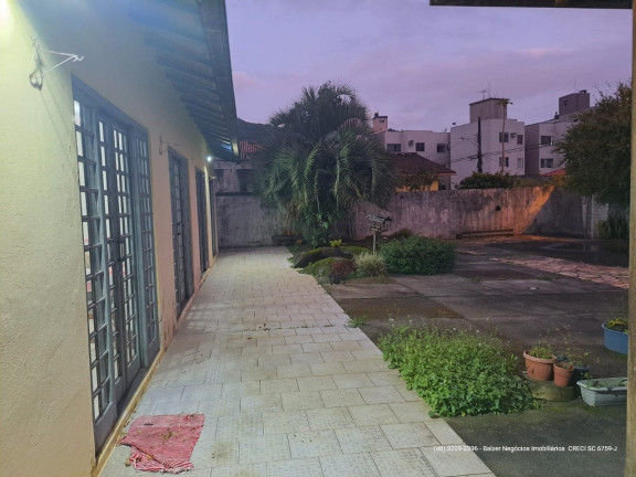 Imagem Casa com 4 Quartos à Venda, 148 m² em Itacorubi - Florianópolis