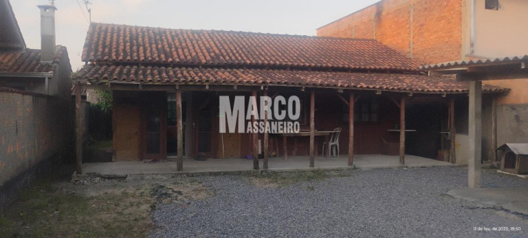 Imagem Casa com 2 Quartos à Venda, 360 m² em Salinas - Balneário Barra Do Sul Imagem Casa com 2 Quartos à Venda, 360 m² em Salinas - Balneário Barra Do Sul