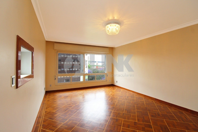 Imagem Apartamento com 4 Quartos à Venda, 214 m² em Menino Deus - Porto Alegre Imagem Apartamento com 4 Quartos à Venda, 214 m² em Menino Deus - Porto Alegre