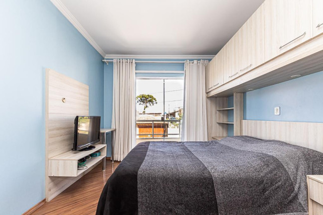 Imagem Sobrado com 4 Quartos à Venda, 145 m² em Uberaba - Curitiba Imagem Sobrado com 4 Quartos à Venda, 145 m² em Uberaba - Curitiba