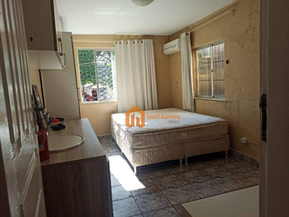 Imagem Casa com 4 Quartos à Venda, 167 m² em Fátima - Fortaleza