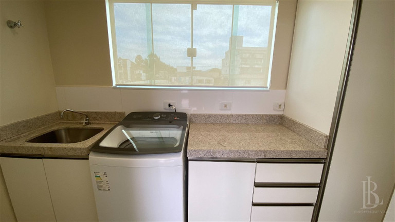 Imagem Casa com 3 Quartos à Venda, 387 m² em Cedros - Camboriú Imagem Casa com 3 Quartos à Venda, 387 m² em Cedros - Camboriú