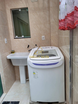 Imagem Casa com 3 Quartos à Venda, 94 m² em Itacolomi - Balneário Piçarras