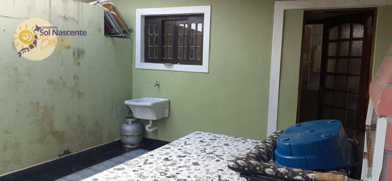 Imagem Casa de Vila com 2 Quartos à Venda, 97 m² em Centro - Bertioga