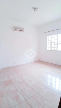 Imagem Casa com 3 Quartos à Venda, 270 m² em Guaratiba - Rio De Janeiro