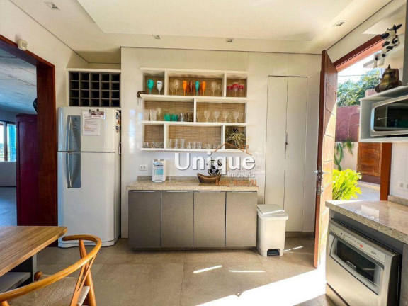 Imagem Casa com 4 Quartos à Venda, 350 m² em Ferradurinha - Armação Dos Búzios Imagem Casa com 4 Quartos à Venda, 350 m² em Ferradurinha - Armação Dos Búzios