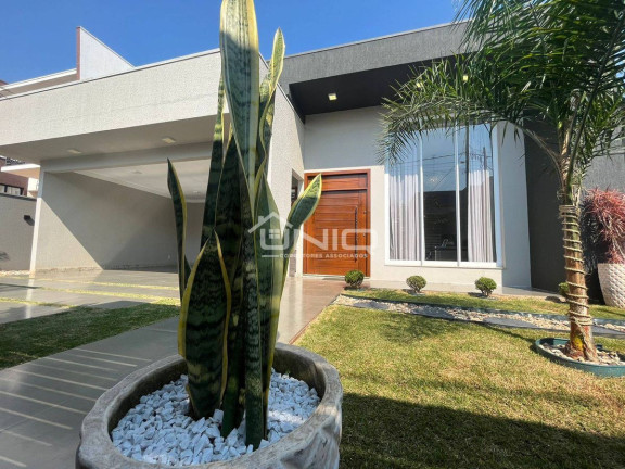 Casa com 3 Quartos à Venda, 270 m² em Industrial - Pato Branco