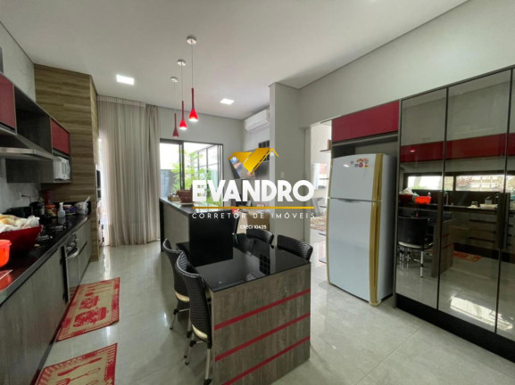 Imagem Casa com 3 Quartos à Venda, 215 m² em Condomínio Belvedere - Cuiabá Imagem Casa com 3 Quartos à Venda, 215 m² em Condomínio Belvedere - Cuiabá
