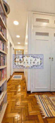 Imagem Apartamento com 3 Quartos à Venda, 160 m² em Copacabana - Rio De Janeiro Imagem Apartamento com 3 Quartos à Venda, 160 m² em Copacabana - Rio De Janeiro