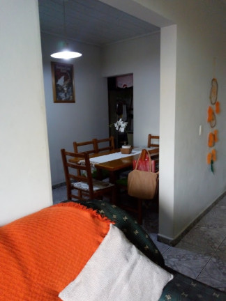 Imagem Casa com 4 Quartos à Venda, 210 m² em Jd Copiuva - Carapicuíba