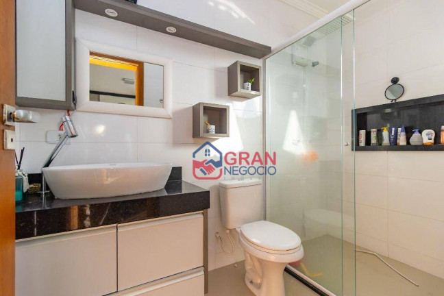Imagem Sobrado com 3 Quartos à Venda, 130 m² em Uberaba - Curitiba Imagem Sobrado com 3 Quartos à Venda, 130 m² em Uberaba - Curitiba