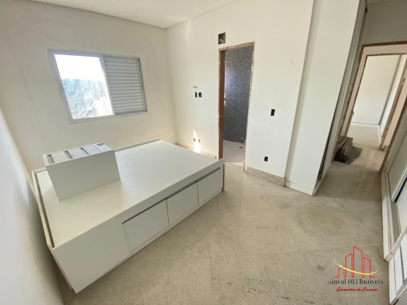 Imagem Imóvel com 5 Quartos à Venda, 640 m² em Canto Do Forte - Praia Grande Imagem Imóvel com 5 Quartos à Venda, 640 m² em Canto Do Forte - Praia Grande