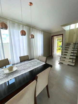 Imagem Casa com 4 Quartos à Venda, 450 m² em Pardinho Imagem Casa com 4 Quartos à Venda, 450 m² em Pardinho
