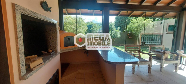 Imagem Casa com 5 Quartos à Venda, 450 m² em Lagoa Da Conceição - Florianópolis Imagem Casa com 5 Quartos à Venda, 450 m² em Lagoa Da Conceição - Florianópolis