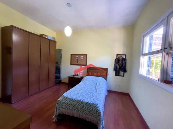 Imagem Casa com 3 Quartos à Venda, 200 m² em América - Joinville