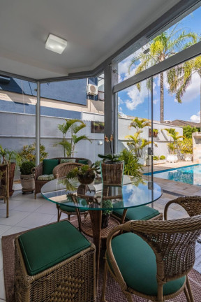 Imagem Casa de Condomínio com 4 Quartos à Venda, 377 m² em Alphaville - Santana De Parnaíba Imagem Casa de Condomínio com 4 Quartos à Venda, 377 m² em Alphaville - Santana De Parnaíba