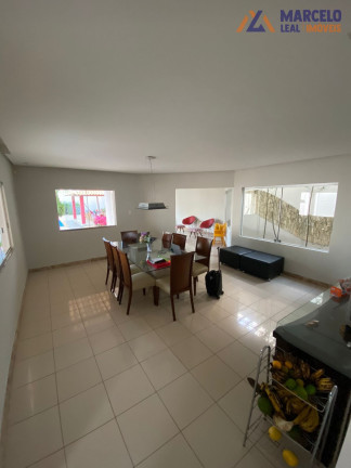 Imagem Casa com 4 Quartos à Venda, 350 m² em Boa Vista - Vitória Da Conquista Imagem Casa com 4 Quartos à Venda, 350 m² em Boa Vista - Vitória Da Conquista