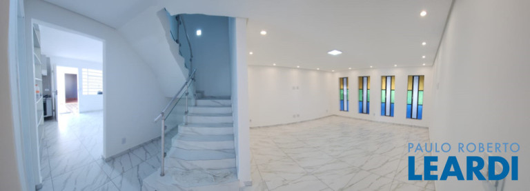 Imagem Casa com 3 Quartos à Venda, 264 m² em Vila Curuçá - Santo André