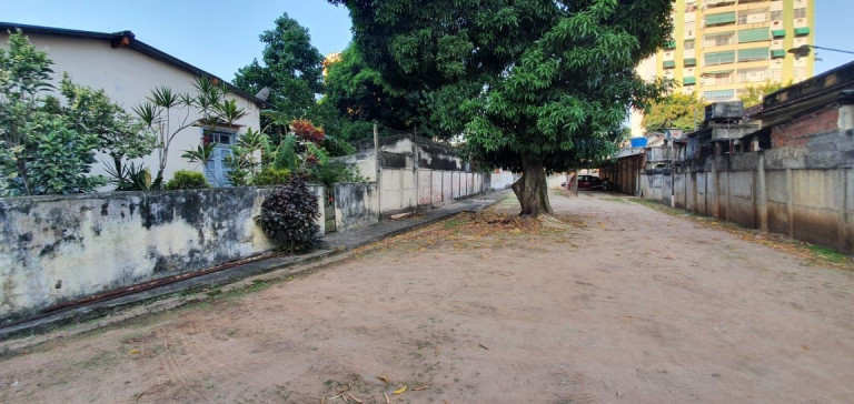 Imagem Casa com 3 Quartos à Venda, 1.000 m² em Fonseca - Niterói