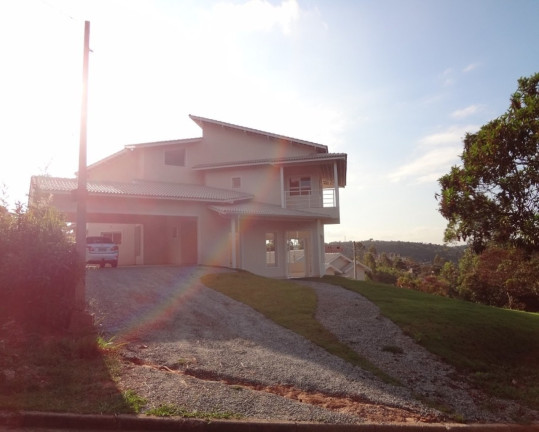 Imagem Casa com 4 Quartos à Venda, em Recanto Ecológico - Mairiporã Imagem Casa com 4 Quartos à Venda, em Recanto Ecológico - Mairiporã