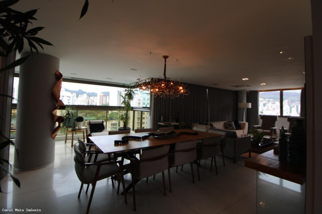 Apartamento com 4 Quartos à Venda, 228 m² em Savassi - Belo Horizonte