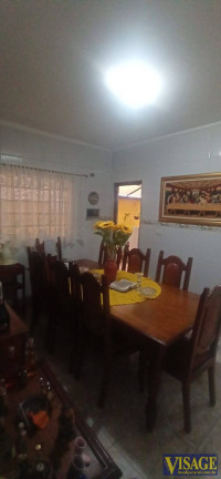 Imagem Casa com 2 Quartos à Venda, 187 m² em Centro - Jacareí