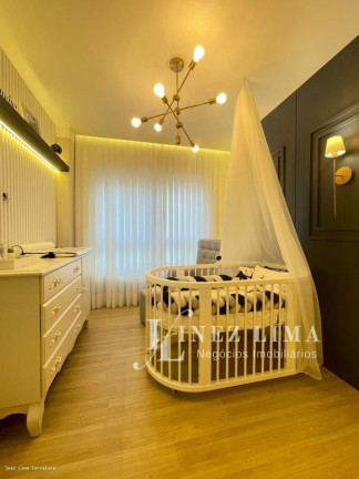 Imagem Apartamento com 4 Quartos à Venda, 181 m² em Meia Praia
