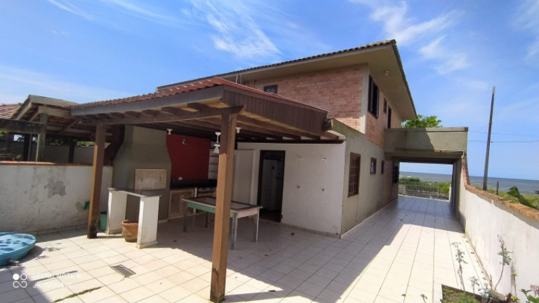 Imagem Sobrado com 3 Quartos para Temporada, 130 m² em Balneário Princesa Do Mar - Itapoá Imagem Sobrado com 3 Quartos para Temporada, 130 m² em Balneário Princesa Do Mar - Itapoá