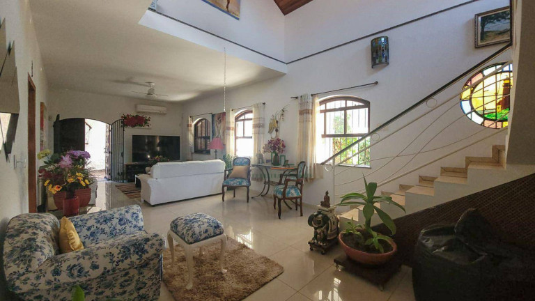Imagem Casa com 4 Quartos à Venda, 321 m² em Itaipu - Niterói