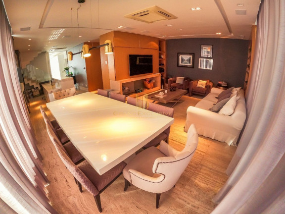 Imagem Cobertura com 3 Quartos à Venda, 252 m² em Centro - Balneário Camboriú Imagem Cobertura com 3 Quartos à Venda, 252 m² em Centro - Balneário Camboriú