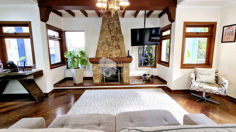 Imagem Casa com 3 Quartos à Venda, 310 m² em Tremembé - São Paulo Imagem Casa com 3 Quartos à Venda, 310 m² em Tremembé - São Paulo