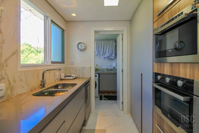 Imagem Imóvel com 3 Quartos à Venda, 110 m² em Menino Deus - Porto Alegre Imagem Imóvel com 3 Quartos à Venda, 110 m² em Menino Deus - Porto Alegre