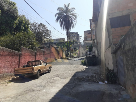 Imagem Casa com 3 Quartos para Alugar, 100 m² em Glória - Contagem