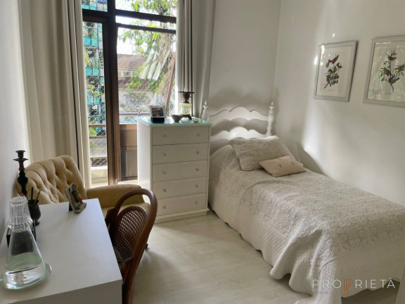 Imagem Apartamento com 4 Quartos à Venda, em Lagoa - Rio De Janeiro Imagem Apartamento com 4 Quartos à Venda, em Lagoa - Rio De Janeiro