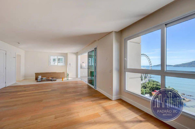 Imagem Apartamento com 4 Quartos à Venda, 160 m² em Pioneiros - Balneário Camboriú Imagem Apartamento com 4 Quartos à Venda, 160 m² em Pioneiros - Balneário Camboriú