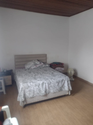 Imagem Imóvel com 3 Quartos à Venda, 2.000 m² em Santana - Cotia