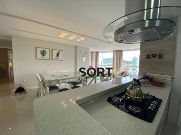 Imagem Apartamento com 2 Quartos à Venda, 98 m² em Centro - Balneário Camboriú