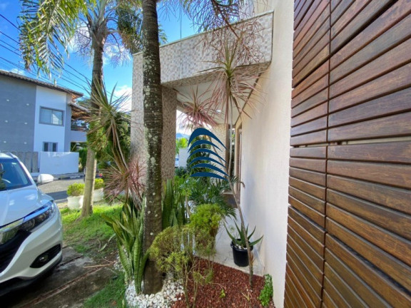 Imagem Casa com 4 Quartos à Venda, 340 m² em Centro - Lauro De Freitas Imagem Casa com 4 Quartos à Venda, 340 m² em Centro - Lauro De Freitas