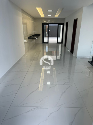 Imagem Casa com 4 Quartos à Venda, 214 m² Imagem Casa com 4 Quartos à Venda, 214 m²