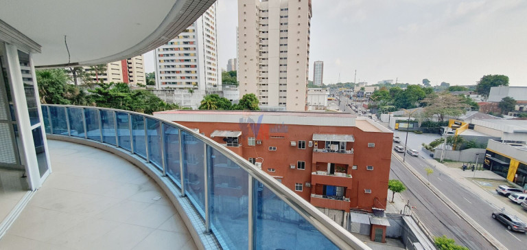 Imagem Apartamento com 5 Quartos à Venda, 300 m² em Adrianópolis - Manaus