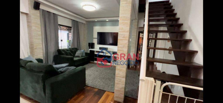 Imagem Casa com 3 Quartos à Venda, 186 m² em Alto Boqueirão - Curitiba Imagem Casa com 3 Quartos à Venda, 186 m² em Alto Boqueirão - Curitiba