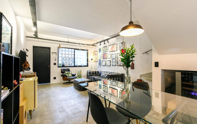 Imagem Casa com 2 Quartos à Venda, 129 m² em Vila Olímpia - São Paulo