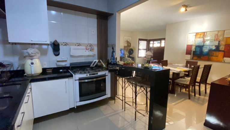 Imagem Casa com 4 Quartos à Venda, 194 m² em Centro - Eusébio