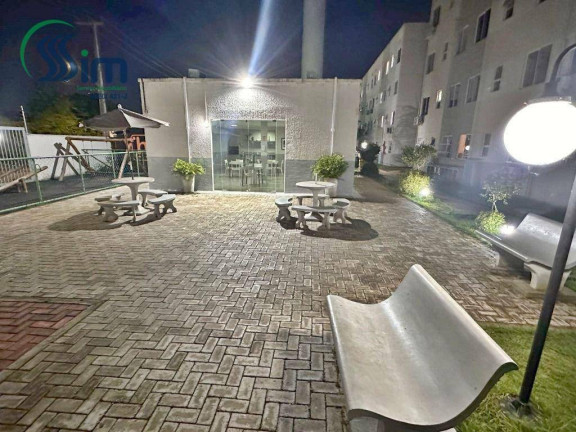 Imagem Apartamento com 2 Quartos à Venda, 42 m² em Araturi - Caucaia