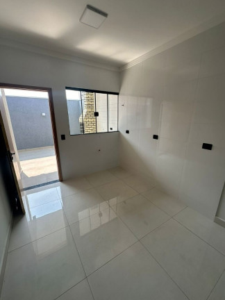 Imagem Casa com 3 Quartos à Venda, 76 m² em Jardim Novo Bertioga - Sarandi