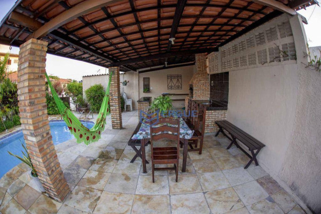 Imagem Casa com 6 Quartos à Venda, 442 m² em Icaraí - Caucaia Imagem Casa com 6 Quartos à Venda, 442 m² em Icaraí - Caucaia