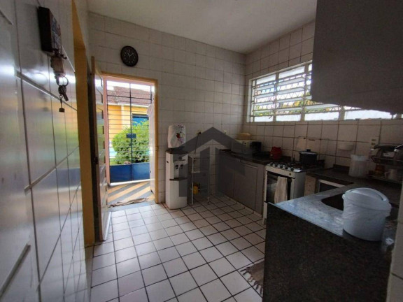 Imagem Casa com 5 Quartos para Alugar, 150 m² em Parnamirim - Recife Imagem Casa com 5 Quartos para Alugar, 150 m² em Parnamirim - Recife