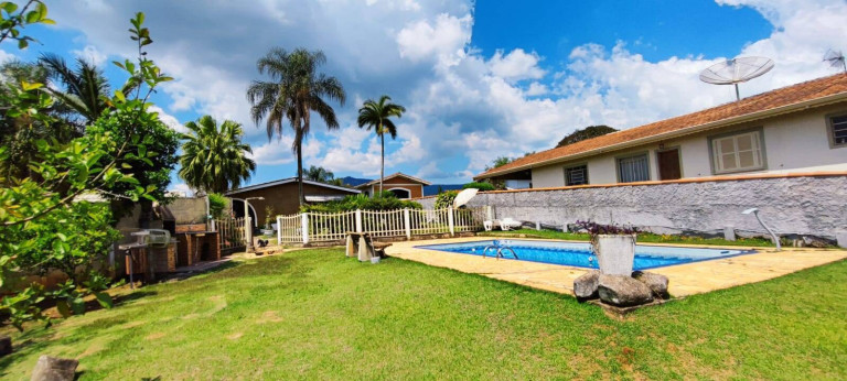 Imagem Casa com 4 Quartos à Venda, 970 m² em Jardim Centenário - Atibaia