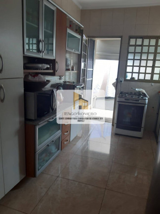 Imagem Casa com 3 Quartos à Venda, 240 m² em Jardim Imperador - Araraquara Imagem Casa com 3 Quartos à Venda, 240 m² em Jardim Imperador - Araraquara